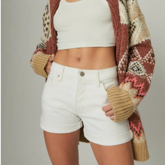 Lucky Brand Pants - Lucky Brand Ava Mid Rise Shorts WS-170